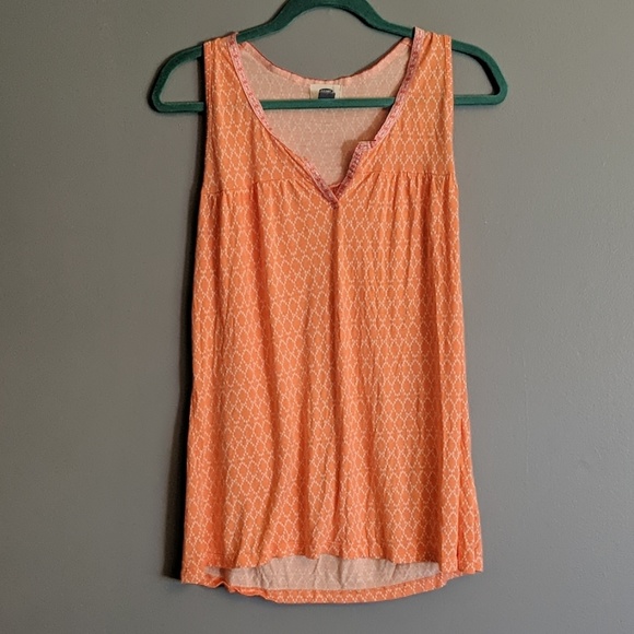 Old Navy top - Picture 1 of 2